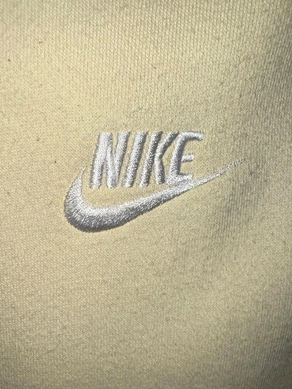 Nike Sportswear Club Fleece Pullover Hoodie Yellow Small - Picture 3 of 4